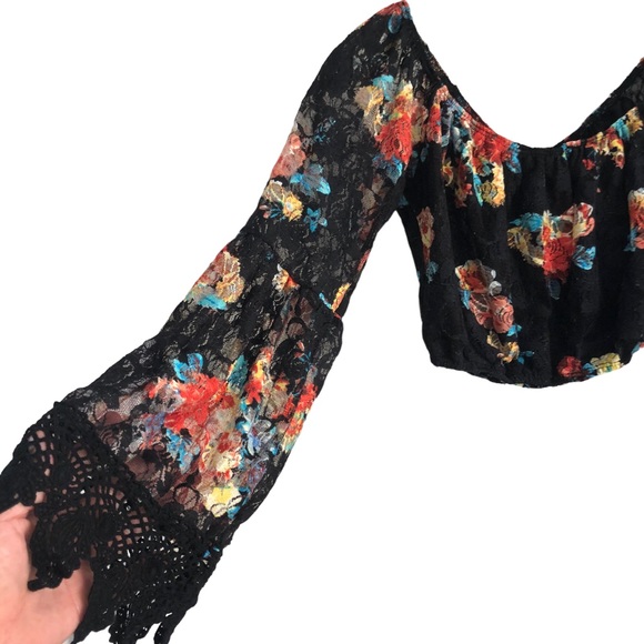 Love J. Floral Mesh Crotchet Crop SZ S - Picture 3 of 13